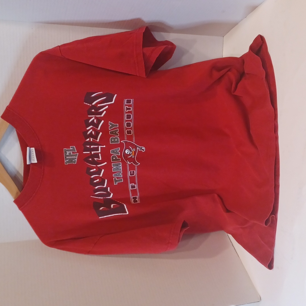 NFL Tampa Bay Buccaneers Team Apparel Tee Large T-shirt